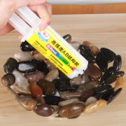 環(huán)氧樹脂膠為什么會(huì)裂開，如何解決？